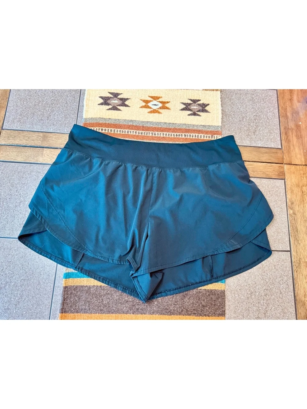 Women’s Avia workout running athletic shorts size xl